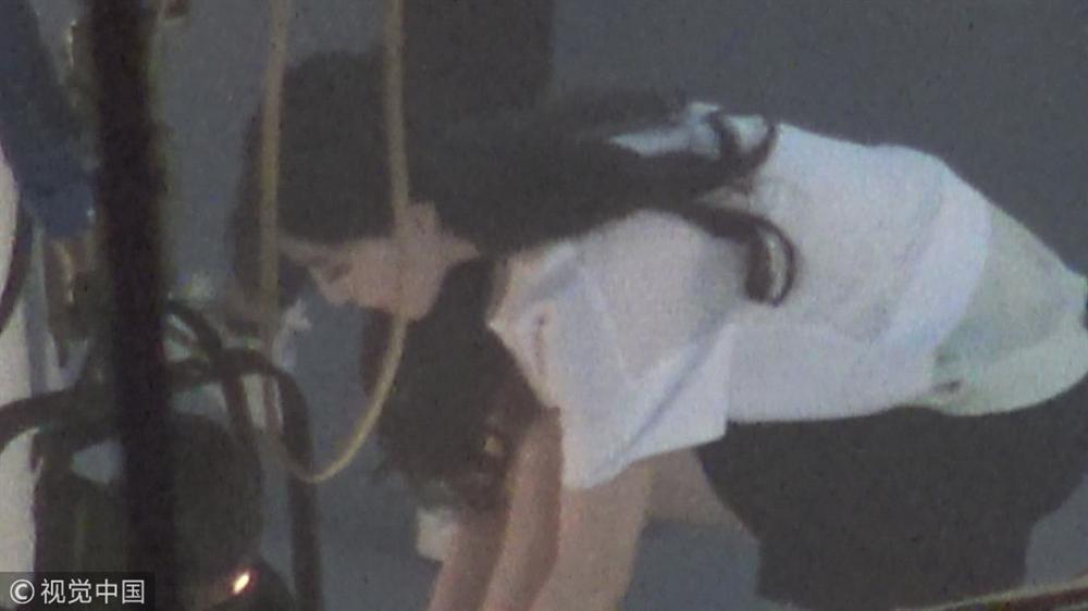 Kệ tin đồn bị bắt và cấm xuất cảnh, Phạm Băng Băng xuất hiện rạng rỡ như chưa bao giờ có thị phi-1