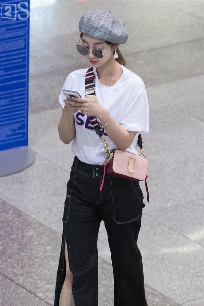 STREET STYLE SAO HÀN: DJ Soda khoe body không chút mỡ thừa - TaeYeon diện đầm như mang bầu-6