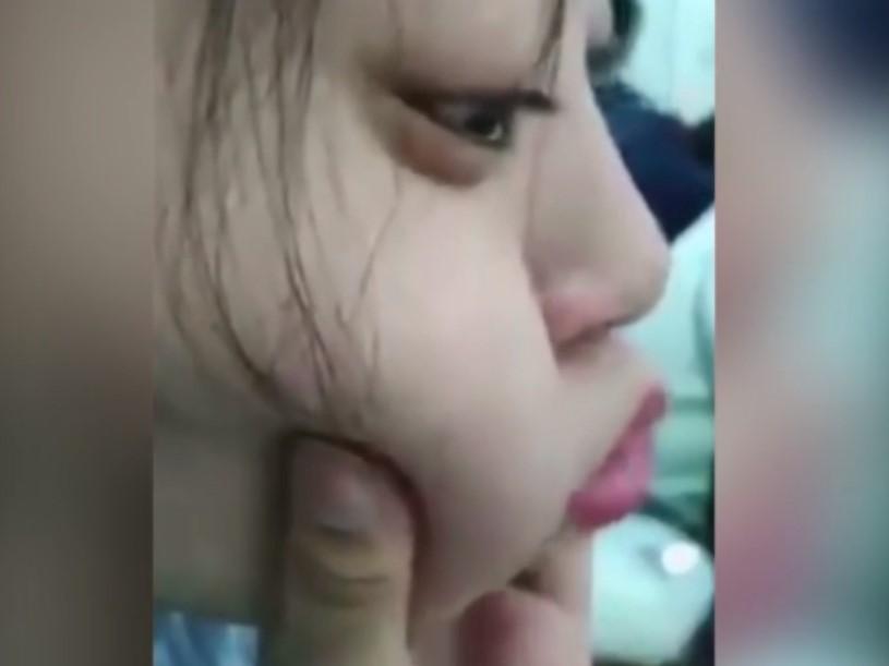 Vì sao con gái lại thích mua son?-1