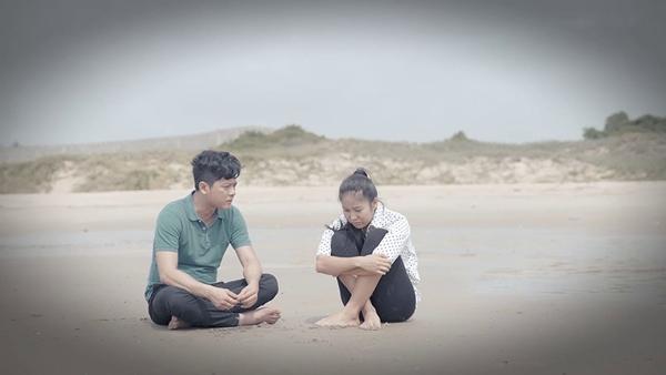 Gạo nếp gạo tẻ tập 37: Có vợ nào tử tế hơn Hương khi tự tay thu dọn hành lý tiễn chồng đi theo nhân tình-1