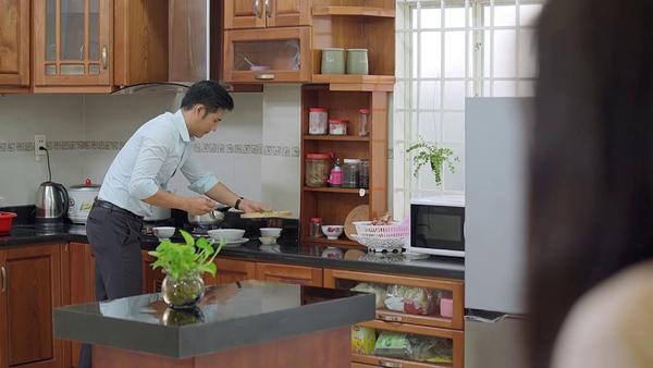 Gạo nếp gạo tẻ tập 38: Mải lo chăm con, Kiệt không ngờ bị Hân cắm sừng đau đớn-5