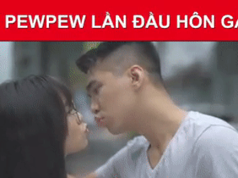 Hết Pewpew khóa môi Misthy, dân mạng lại chóng mặt khi thấy hotgirl Trâm Anh hôn trai lạ-4