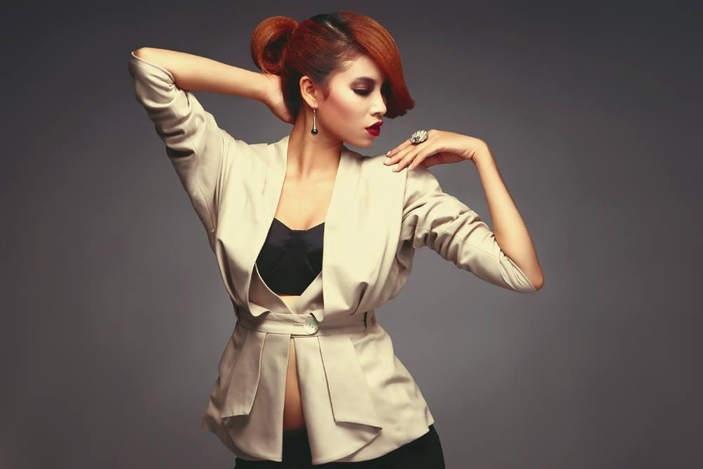 Lộ ảnh Hoa hậu Phạm Hương thuở 18: cằm chẻ đôi, môi hững hờ lên ảnh nghìn kiểu như một-3