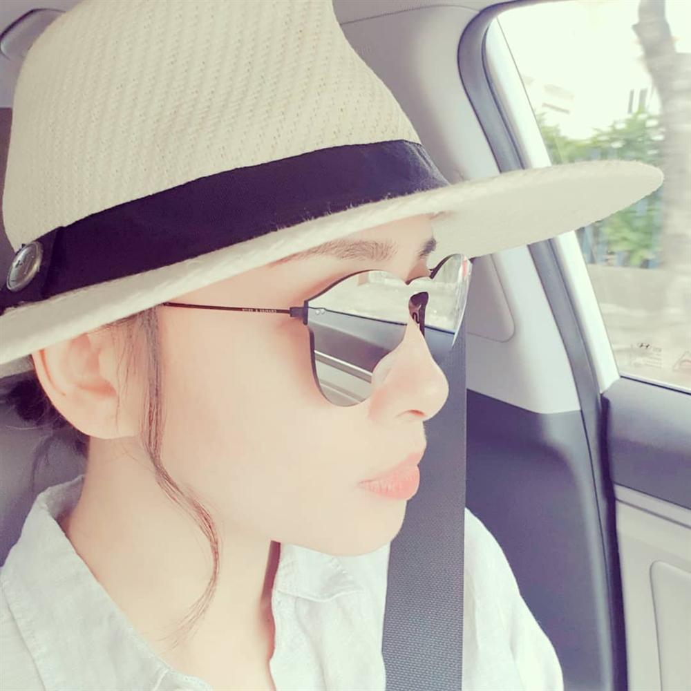 Trường Giang đi dép tổ ong lê la ăn uống vỉa hè cùng Hương Giang Idol-7