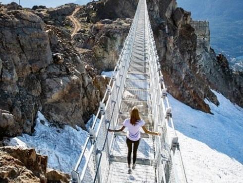 Con đường ma ám nổi tiếng nước Mỹ thách thức cả những ai can đảm nhất-5