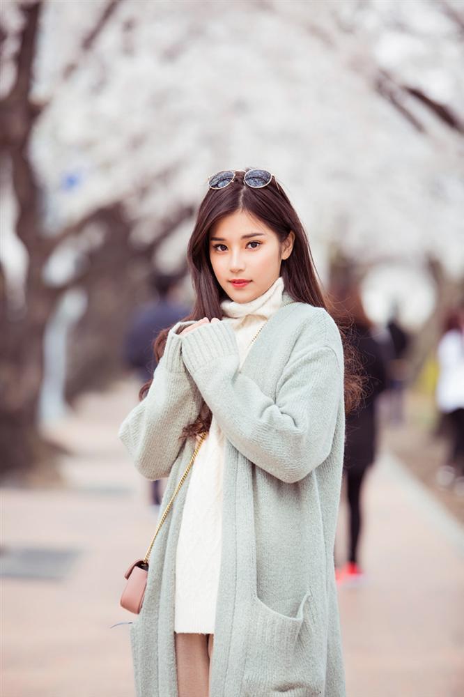 Sở thích chơi hàng hiệu đắt tiền của Hoàng Yến Chibi-1