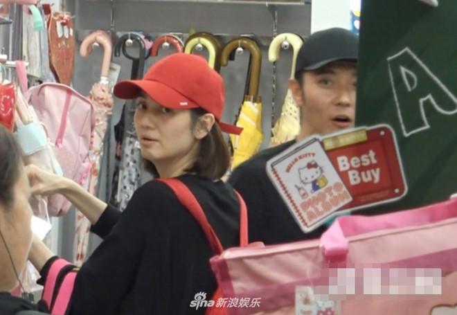 Sao nam Hoa Thiên Cốt xuất hiện bên vợ con sau ồn ào ngoại tình-3