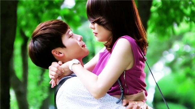 Top 4 chòm sao dễ trở thành nô lệ trong tình yêu-2