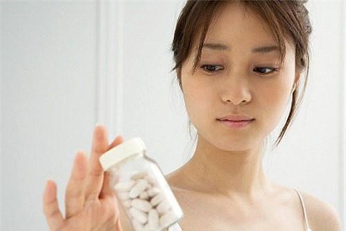 Bao năm mòn mỏi mong con, ngày có thai chồng tuyên bố 1 điều khiến vợ khóc ngất-1