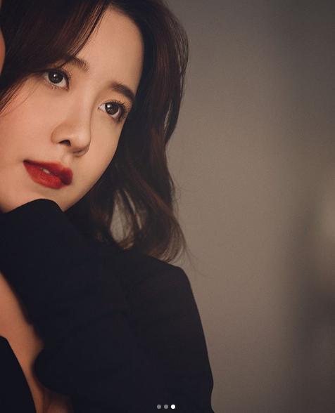 Tháng trước vẫn tròn vo vì tăng 10kg, tháng này nàng Cỏ Goo Hye Sun đã tái xuất bất ngờ với sắc vóc vạn người mê-6