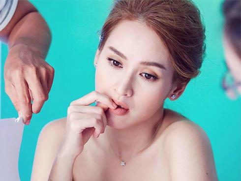 Ghét mẹ quay sang chê con, Tú Vi công khai muốn băm nát mặt antifan vì dám làm tiểu công chúa đau lòng-4