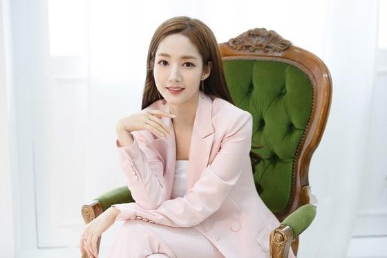 Thư ký Kim Park Min Young tức giận đến mức phải uống rượu giải sầu vì tin đồn hẹn hò Park Seo Joon-4