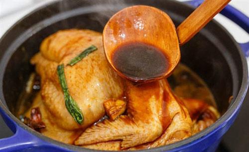 Luộc gà kiểu này thịt vừa mềm vừa thơm ngon khó cưỡng-3