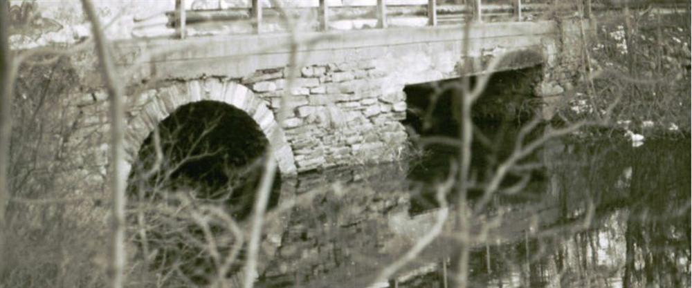 Con đường ma ám nổi tiếng nước Mỹ thách thức cả những ai can đảm nhất-2