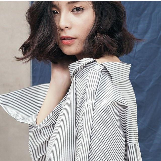 2 mẫu lookbook giống chị em sinh đôi mới nổi tại Sài Gòn-10