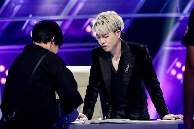 Đức Phúc đe dọa loại Hương Tràm khỏi vị trí giám khảo-1