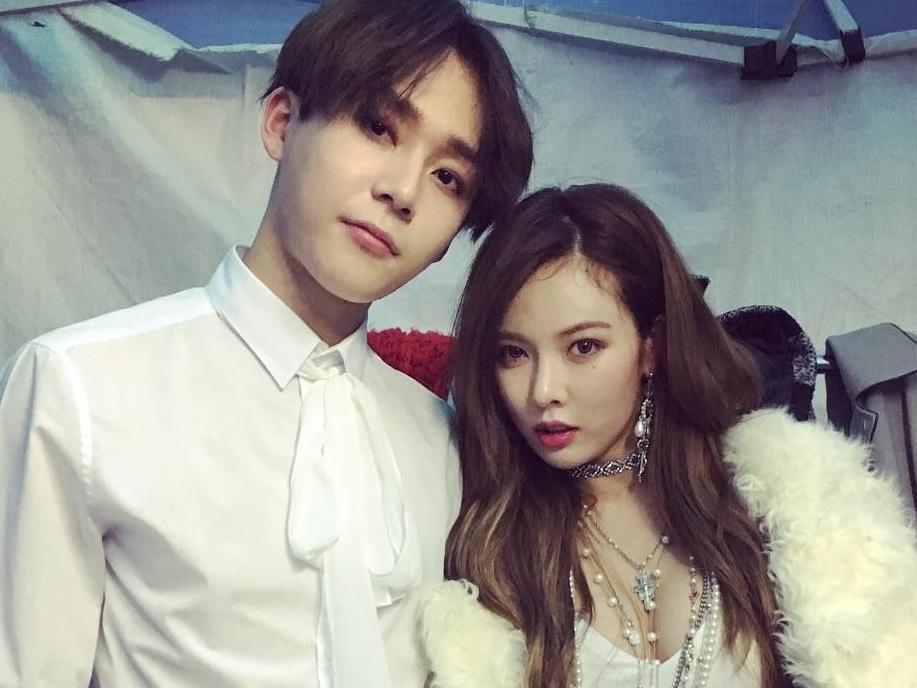 Trước khi xác nhận hẹn hò, HyunA và người tình trẻ từng tung ám hiệu bằng loạt ảnh gây shock-16