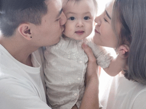 Khoe ảnh con trai 9 tuổi, ông bố gây bão vì trẻ như học sinh cấp 3-4