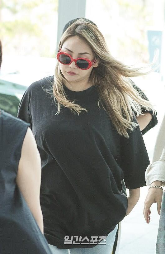 CL (2NE1) tăng cân không kiểm soát, thân hình nặng nề-2