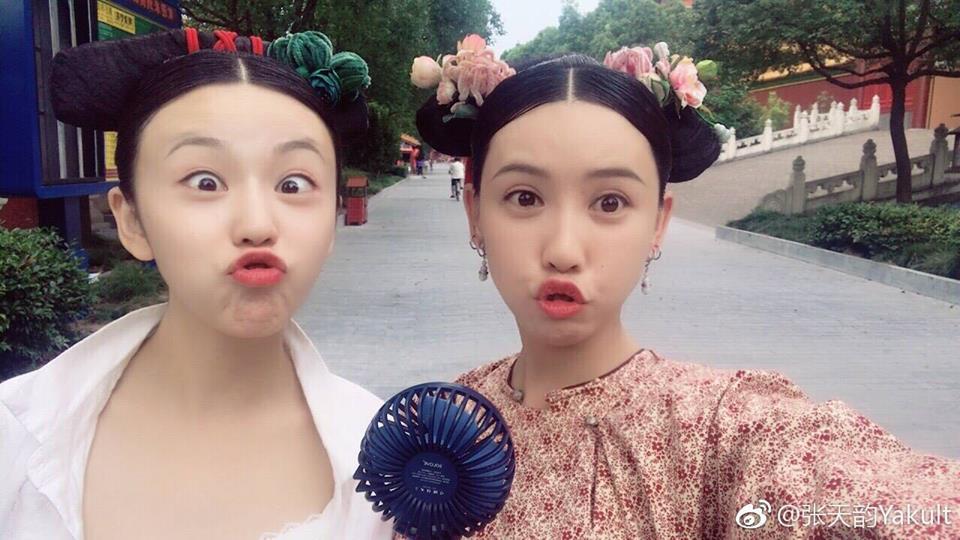 Loạt ảnh tiết lộ mối quan hệ thực sự của Xa Thi Mạn và dàn mỹ nhân Diên Hi Công Lược-14