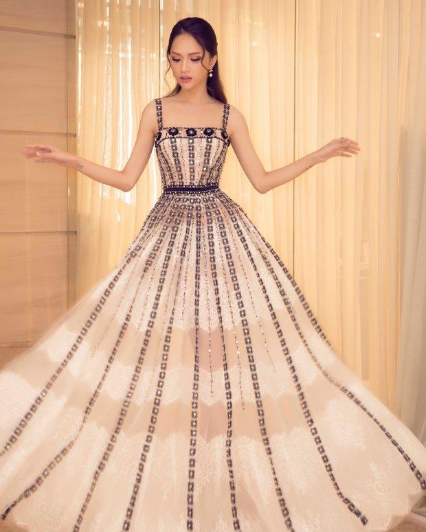 Cùng gây thương nhớ bởi váy áo tông trắng, Nhã Phương - Bích Phương chiếm trọn spotlight thảm đỏ tuần qua-10