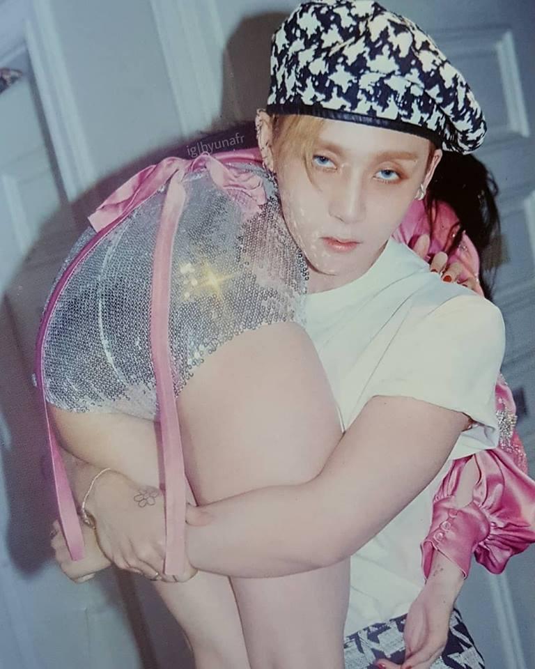 Trước khi xác nhận hẹn hò, HyunA và người tình trẻ từng tung ám hiệu bằng loạt ảnh gây shock-12