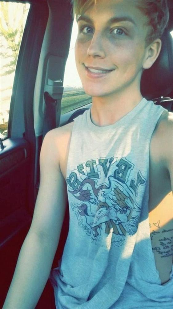 Bị từ chối khi còn là đàn ông, 2 năm sau cô gái chuyển giới lại cưa đổ chính người từng từ chối mình-1