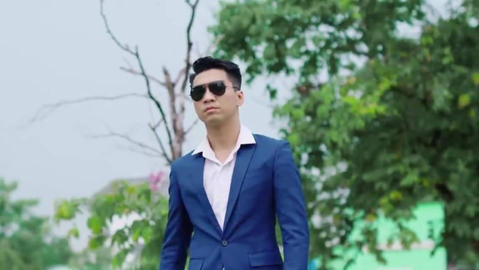 Tâm Tít tình bể bình với ông xã doanh nhân sau lưng hai quý tử-6