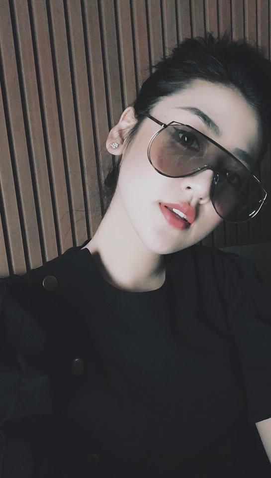 Siêu mẫu Hà Anh mặc bikini khoe thân hình thon gọn sau hơn 1 tháng sinh con-12