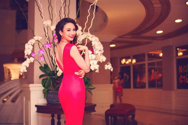 10 năm từ Hoa hậu gây tranh cãi đến mẹ đơn thân giỏi giang của Ngọc Diễm-12