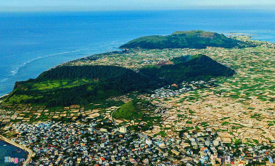 Ngắm miệng núi lửa trên đảo Lý Sơn từ fly cam-5