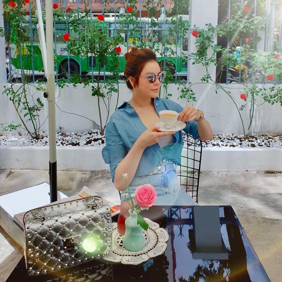 Á hậu Huyền My tiết lộ khoảnh khắc ngậm cơm chụp ảnh năm lớp 11-5