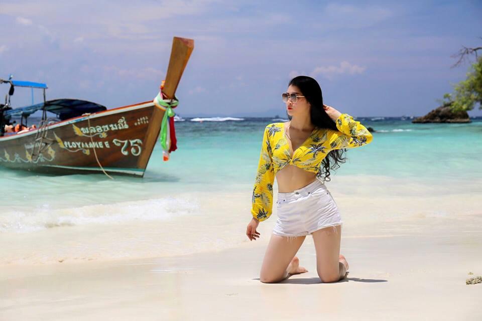 Cuộc sống viên mãn của cô chị gái xinh đẹp vừa được Vân Navy tặng xế hộp tiền tỷ-4