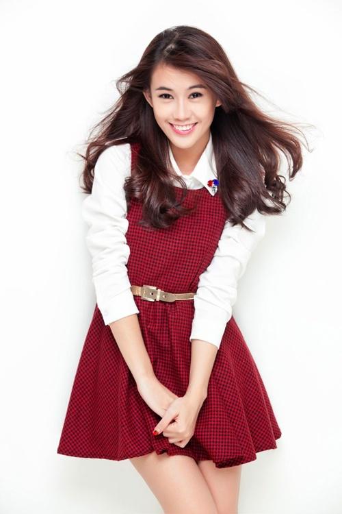 Cuộc lột xác ngoạn mục của những hotgirl 9X sở hữu triệu người theo dõi-2