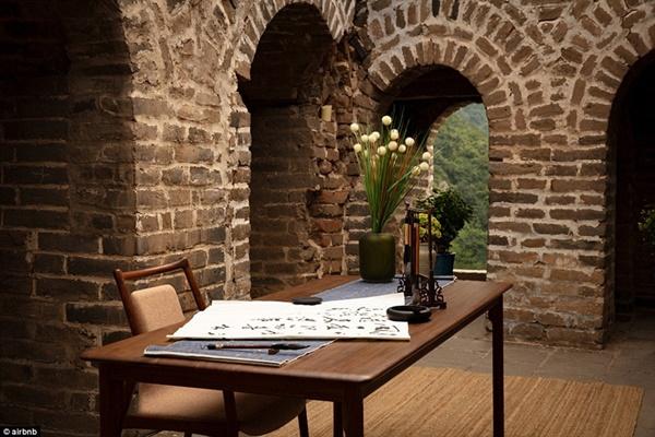 Khách sạn nằm trên tháp canh ở Vạn Lý Trường Thành-8