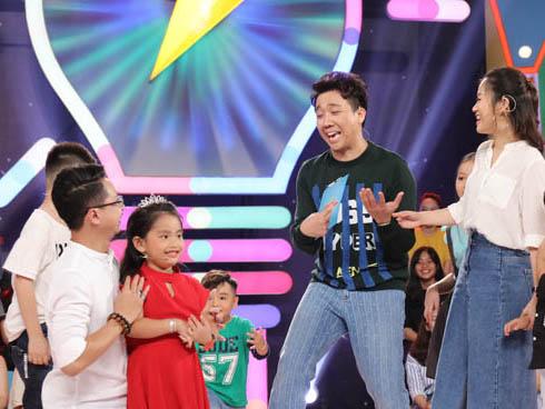 Trấn Thành gục ngã trước màn 'lật mặt' nhanh như chớp của nhóc tì 5 tuổi