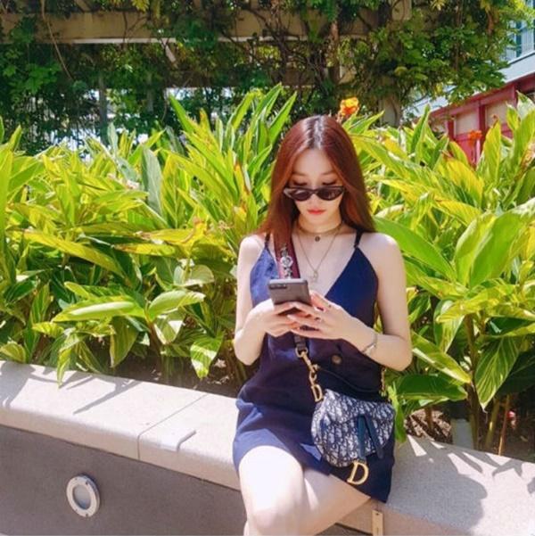 Cận cảnh mẫu túi xách gần 200 triệu đồng đang khiến loạt sao Việt sẵn sàng rút ví không sợ đau-6