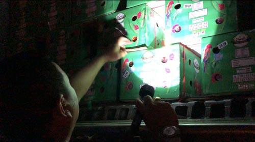 Bán mạng chở hàng sang Trung Quốc-2