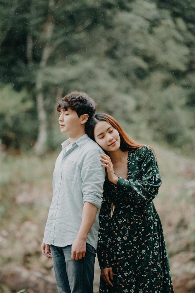 Đã hết buồn hết nhung nhớ Trường Giang, hoa khôi Nam Em tìm hiểu mỹ nam Hàn Quốc được 4 tháng rồi!-1