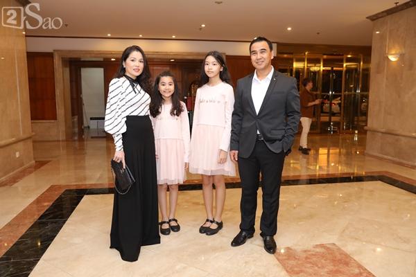 Dàn sao Việt tấp nập đến chúc mừng đám cưới con gái NSND Hồng Vân-14