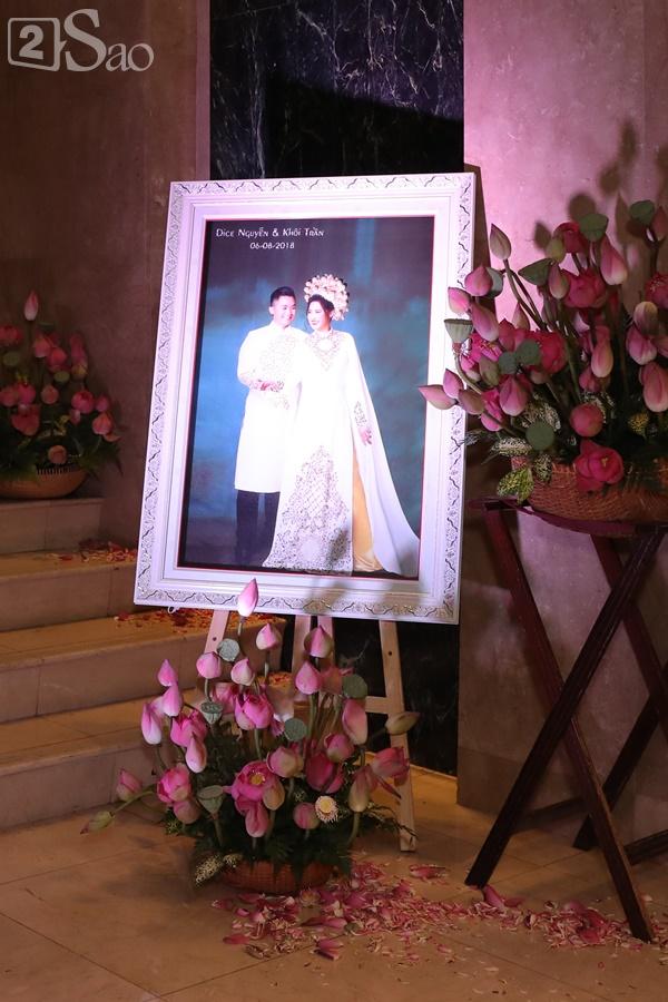 Hé lộ những bức ảnh cưới hiếm hoi tuyệt đẹp của con gái nghệ sĩ Hồng Vân bên chồng Việt Kiều-5