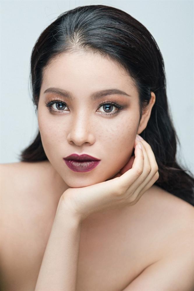 Sao Việt đọ môi thâm: kẻ như bị trúng độc, người xinh đến nghẹn lời-18