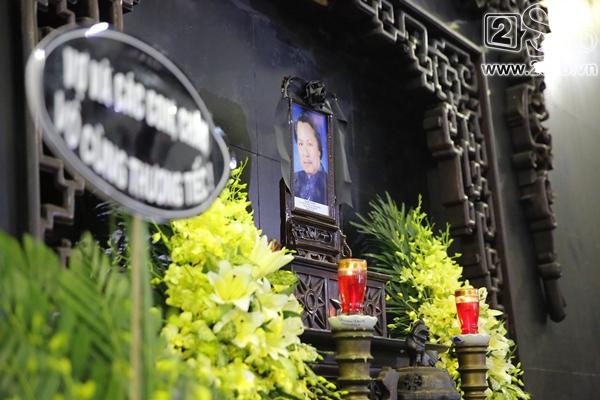 Đồng nghiệp và người thân tiễn đưa Chí Phèo Bùi Cường về với đất mẹ-6