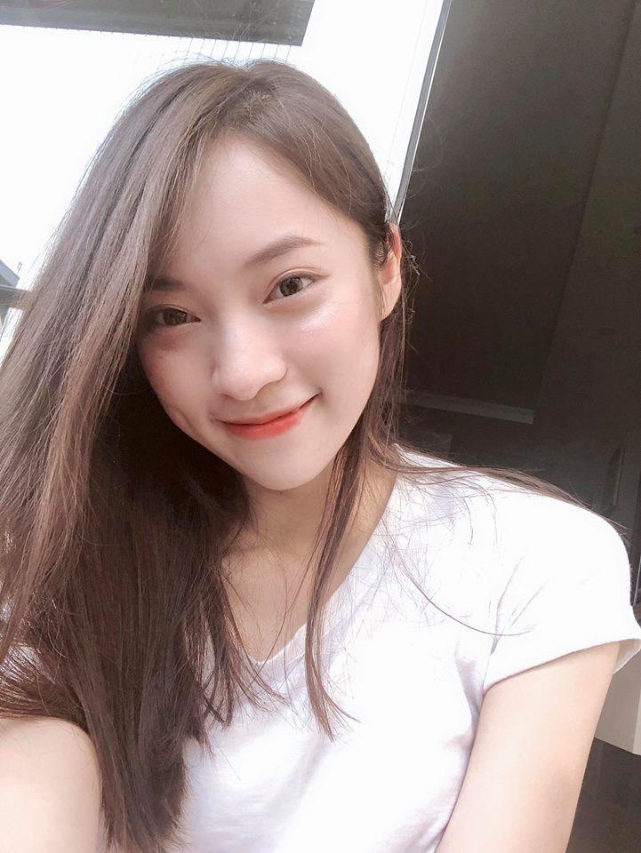 Hotgirl Kiều Trinh quay clip diện bikini khoe 3 vòng đâu ra đấy-6