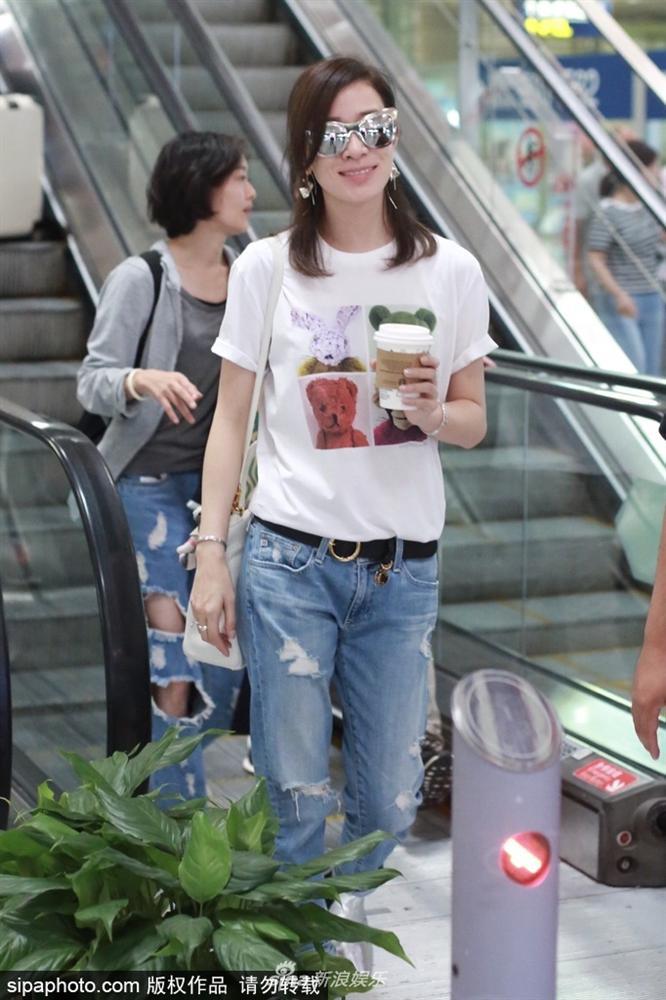 Nhàn Phi Xa Thi Mạn trẻ trung như gái đôi mươi ở tuổi 43-8