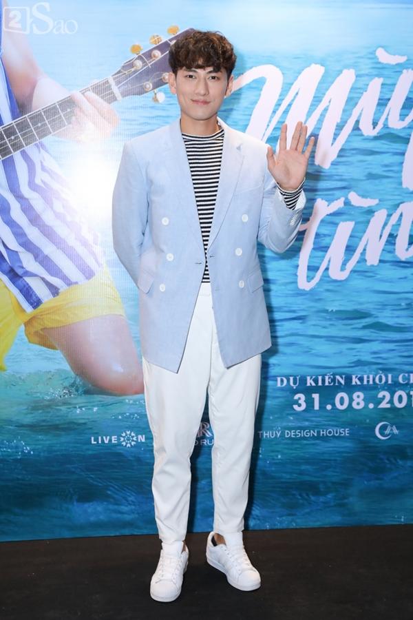 Minh Hằng hướng dẫn Phan Ngân đóng cảnh nóng với Isaac bằng bia rượu-3