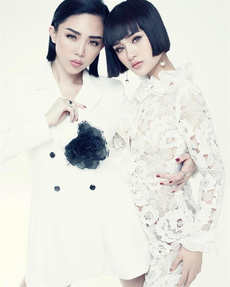 Tóc Tiên đẹp tuyệt vời trong màu trắng tinh khôi khi được Hoàng Touliver cầu hôn đêm qua-7