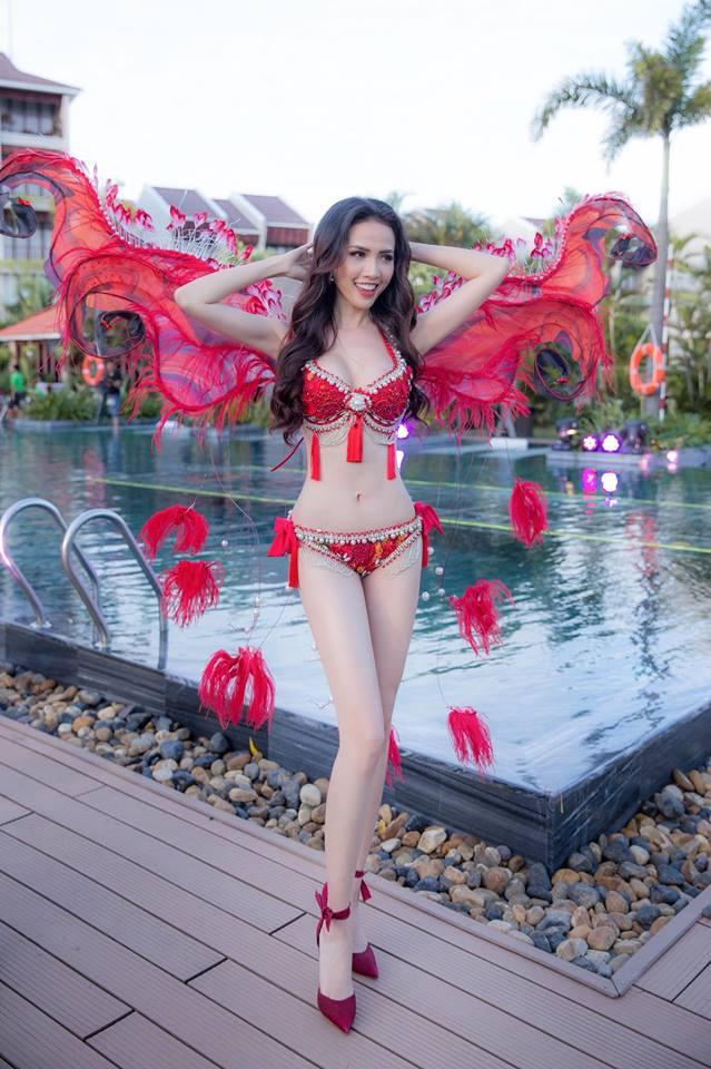 Những chiếc váy giúp Phan Thị Mơ tỏa sáng và đăng quang Hoa hậu Đại sứ Du lịch Thế giới 2018-8