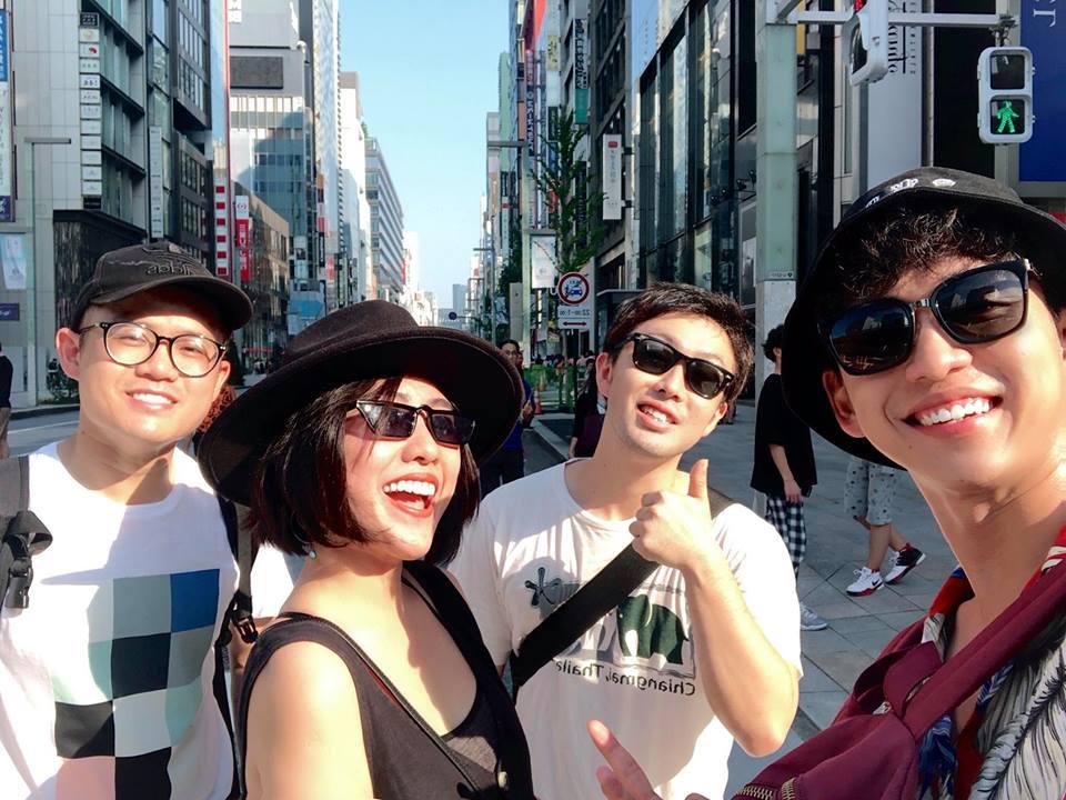 BB Trần mặc váy hai dây ngủ vạ vật ở hậu trường quay phim-7