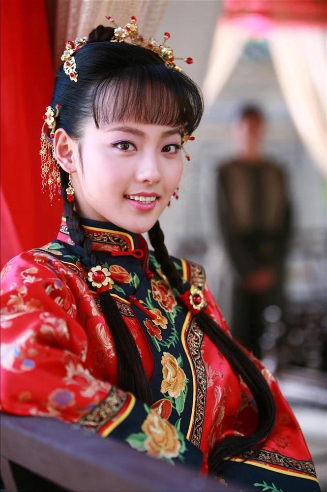 Trương Gia Nghê - từ nữ chính xấu nhất phim Quỳnh Dao đến mỹ nhân đẹp nhất Diên Hi Công Lược-6